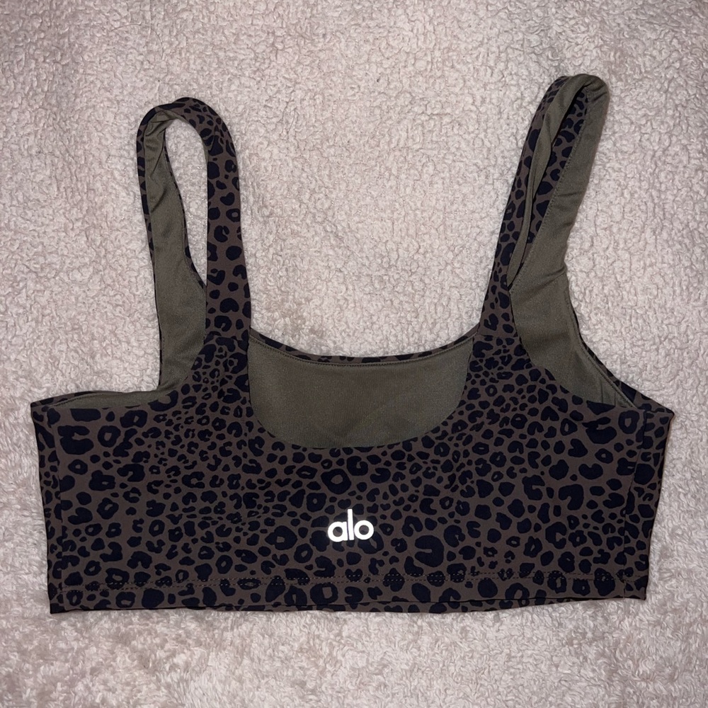 Alo Yoga- Cheetah Print Vapor Bra